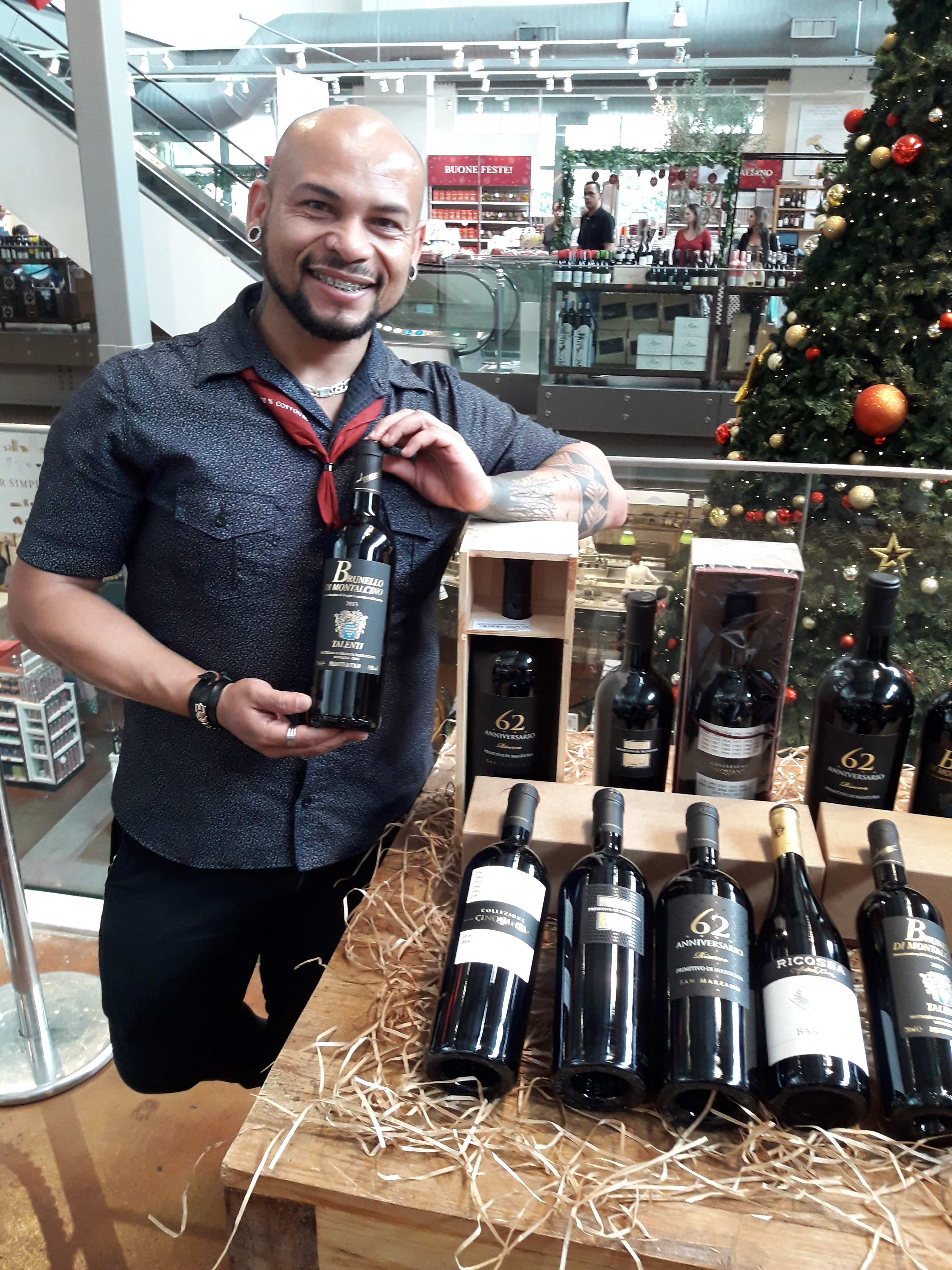 Trade Marketing é uma estratégia do mix de marketing que visa conquistar o posicionamento de mercadorias de forma estratégica nos pontos de venda. 