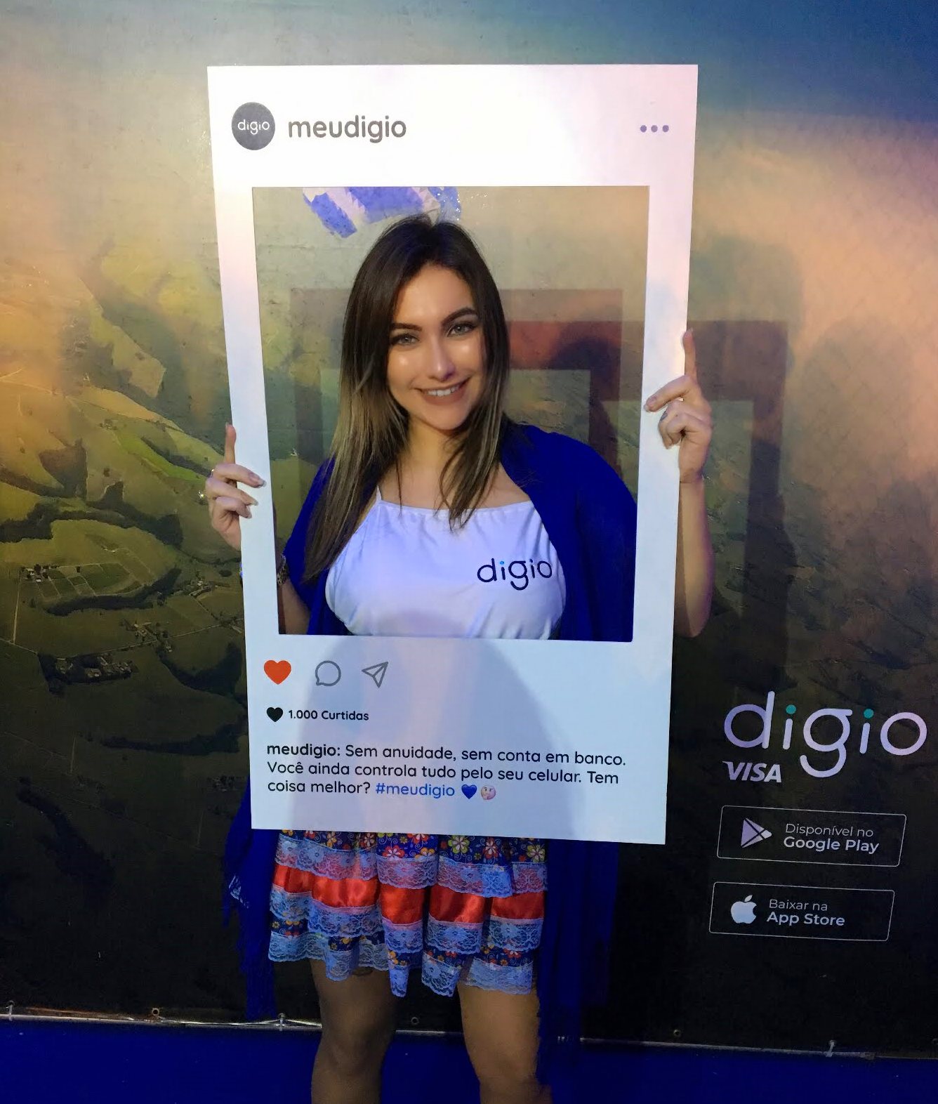 A ativação de marca é um mix de estratégias realizadas com o objetivo de agregar valor ao público através de experiências memoráveis. As ações podem ser operacionalizadas durante um curto período de dias ou mesmo horas. A marca é ativada quando ela consegue fazer parte da vida das pessoas, trazendo mais utilidade, diversão ou encantamento.