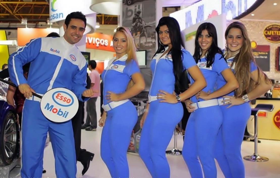 A participação em feiras de negócios são ideais para o mix de marketing: projeção da imagem institucional, ativações de marcas, captação de novos clientes, prática de networking e pesquisa de mercado.#feiras #modelos #agenciadeeventos #promotoras #casting #recepcionistasdeeventos #stands #recepcionistadeeventos #promotorasdeeventos #ativacoes #produtoradeeventos #montadoradestands #buffet #agencianuclear #marketingdigital #networkmarketing  #digitalmarketing #socialmediamarketing #marketingonline #onlinemarketing #marketingagency  #marketingstrategy #socialmarketing #influencermarketing #themarketingplanet #inboundmarketing #marketingsocial #marketinginmobiliario #socialmediamarketingtips #instagrammarketing #marketingplan #b2bmarketing 