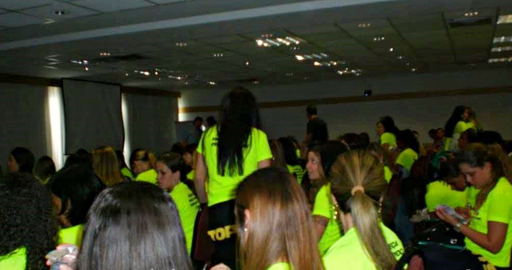 A ativação de marca é um mix de estratégias realizadas com o objetivo de agregar valor ao público através de experiências memoráveis. As ações podem ser operacionalizadas durante um curto período de dias ou mesmo horas. A marca é ativada quando ela consegue fazer parte da vida das pessoas, trazendo mais utilidade, diversão ou encantamento.