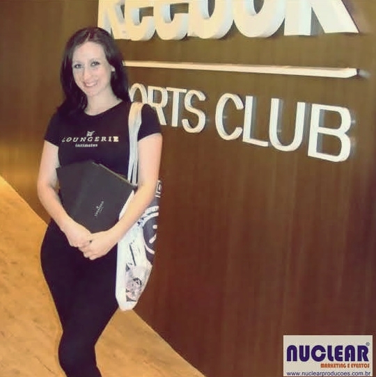 A ativação de marca é um mix de estratégias realizadas com o objetivo de agregar valor ao público através de experiências memoráveis. As ações podem ser operacionalizadas durante um curto período de dias ou mesmo horas. A marca é ativada quando ela consegue fazer parte da vida das pessoas, trazendo mais utilidade, diversão ou encantamento.