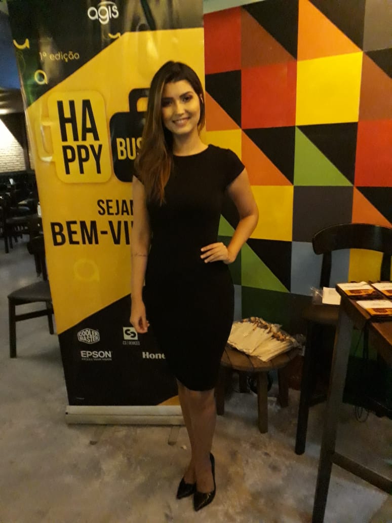 A ativação de marca é um mix de estratégias realizadas com o objetivo de agregar valor ao público através de experiências memoráveis. As ações podem ser operacionalizadas durante um curto período de dias ou mesmo horas. A marca é ativada quando ela consegue fazer parte da vida das pessoas, trazendo mais utilidade, diversão ou encantamento.